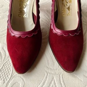 Salvatore Ferragamo red Scalloped pumps